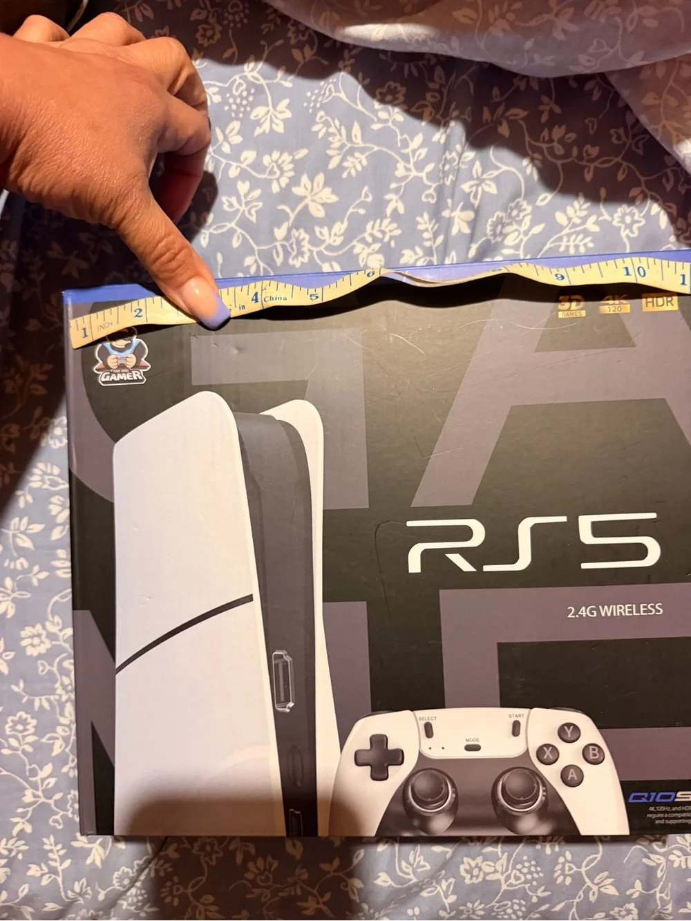 White 2.4G Wireless Gaming Controller